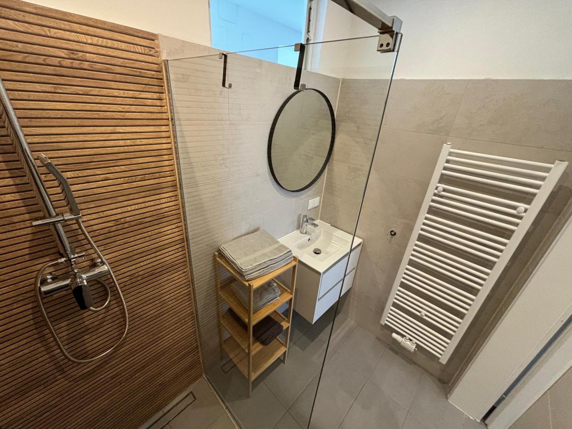 Traumhafte Wohnung Fuer 3, Grosszuegig, Walk In Dusche Wien Exteriör bild